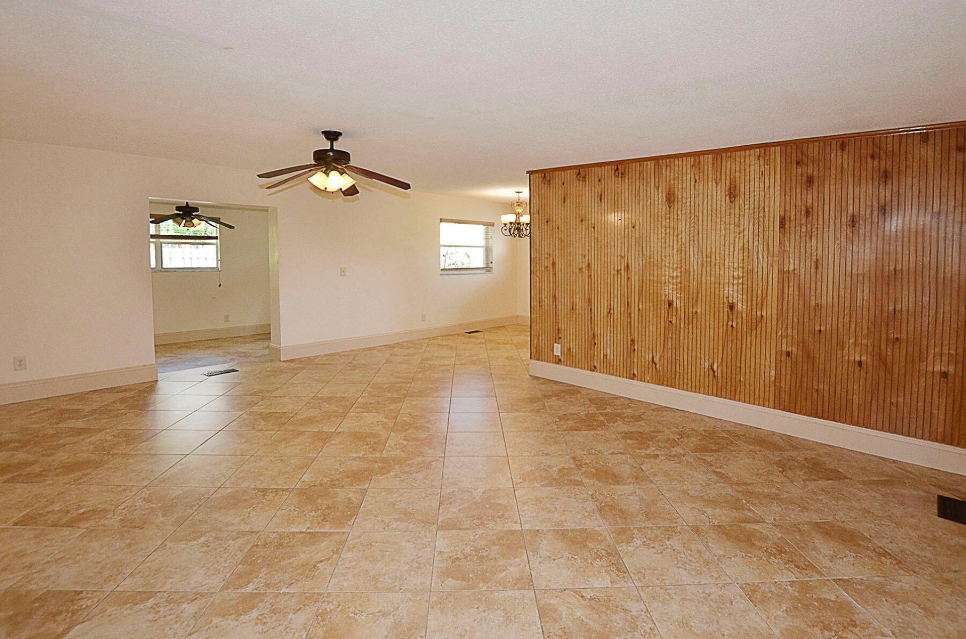 401 SE Tranquilla Avenue, Port Saint Lucie, FL 34983 Photo