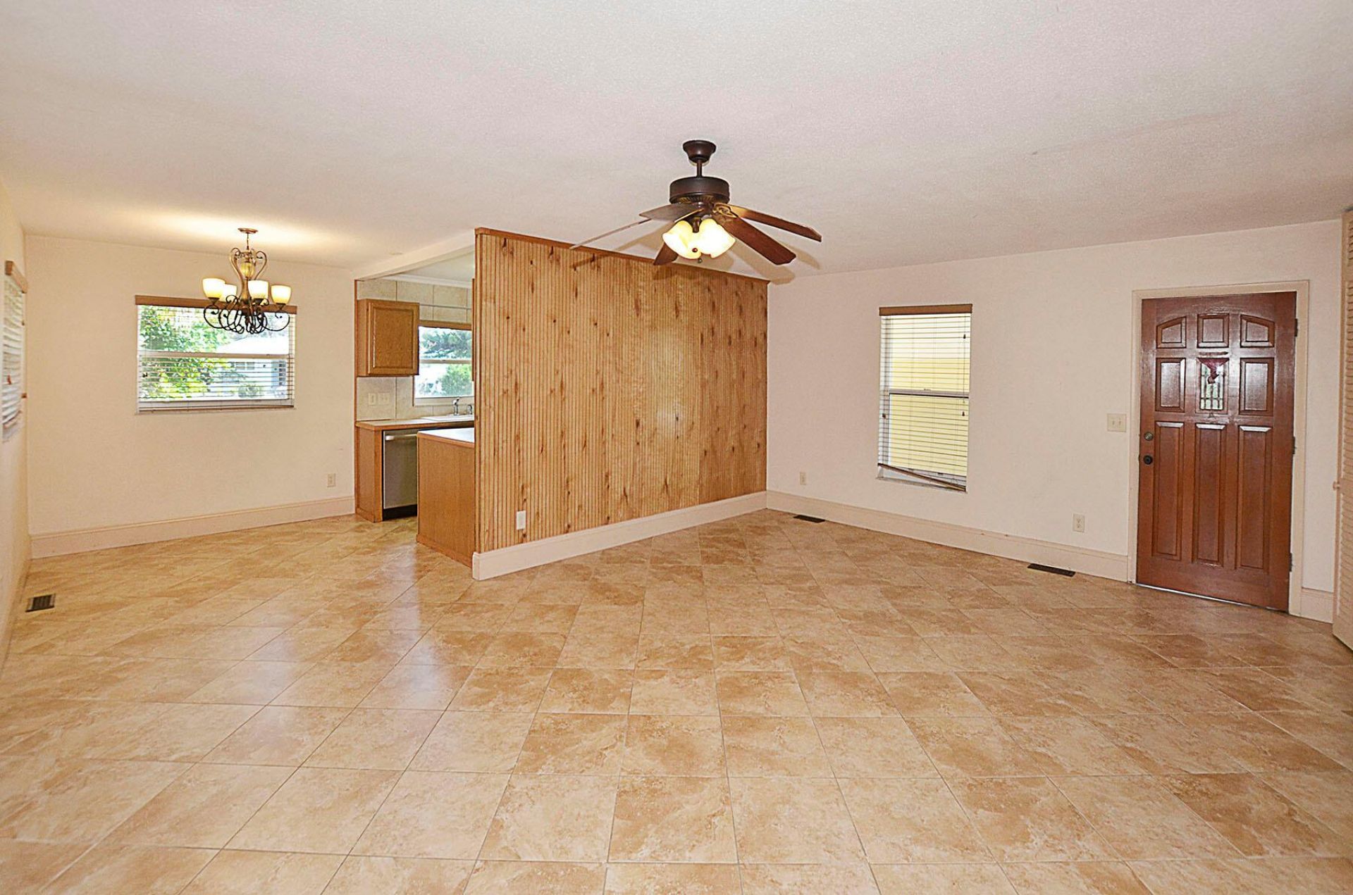 401 SE Tranquilla Avenue, Port Saint Lucie, FL 34983 Photo