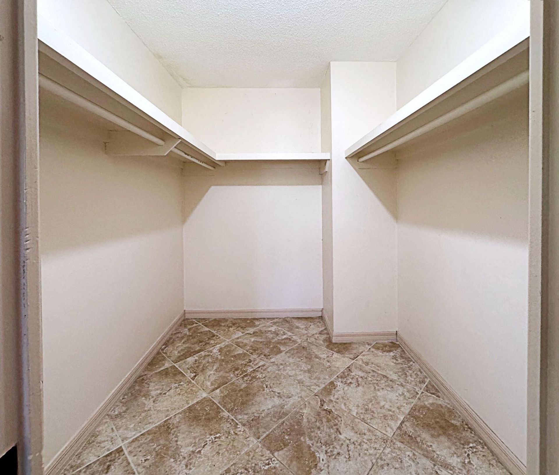 401 SE Tranquilla Avenue, Port Saint Lucie, FL 34983 Photo