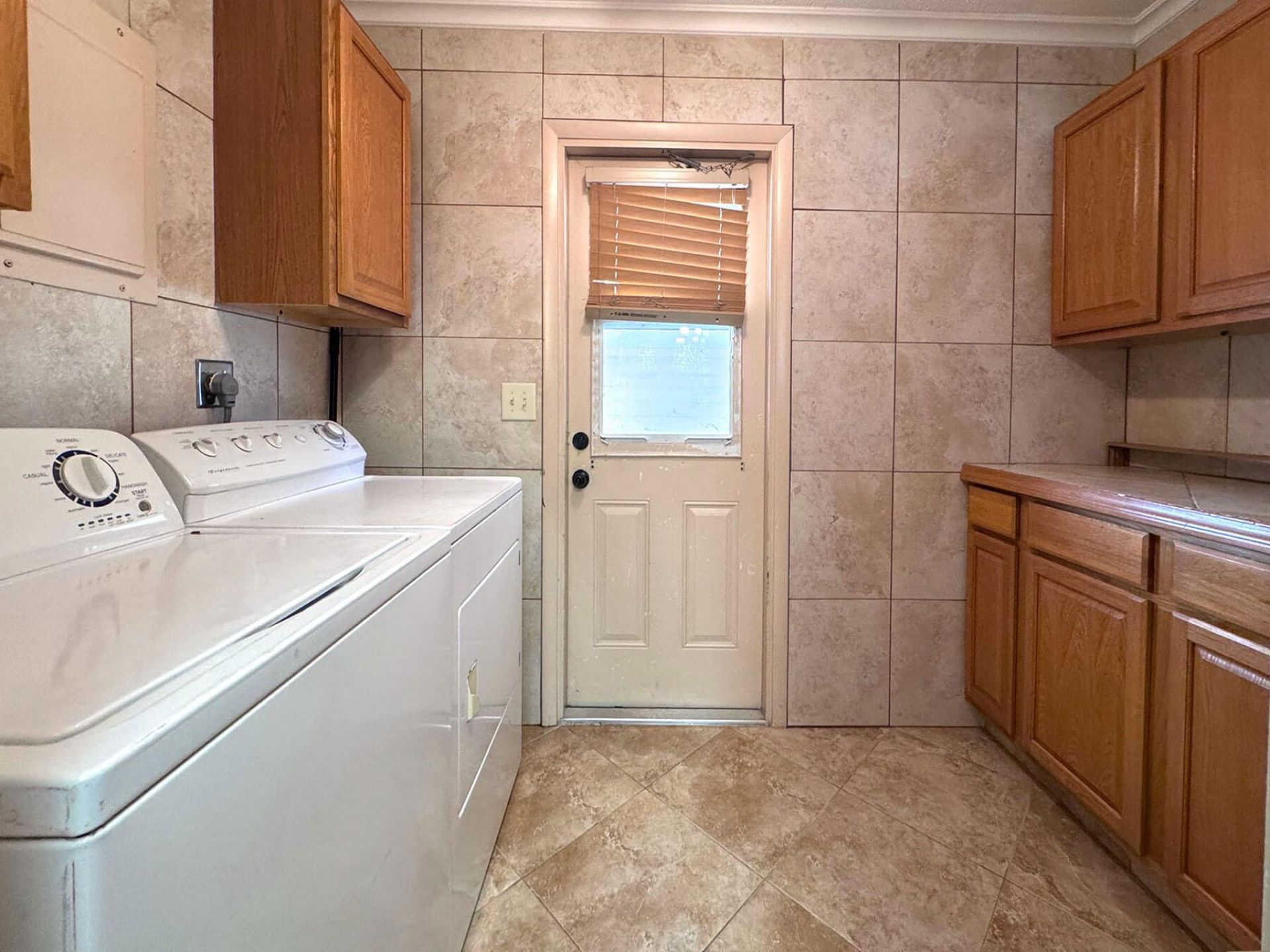 401 SE Tranquilla Avenue, Port Saint Lucie, FL 34983 Photo