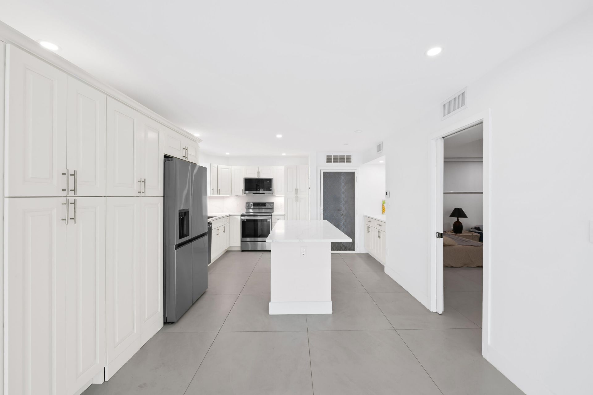 3100 NE 49th Street, Unit 204, Fort Lauderdale, FL 33308 Photo