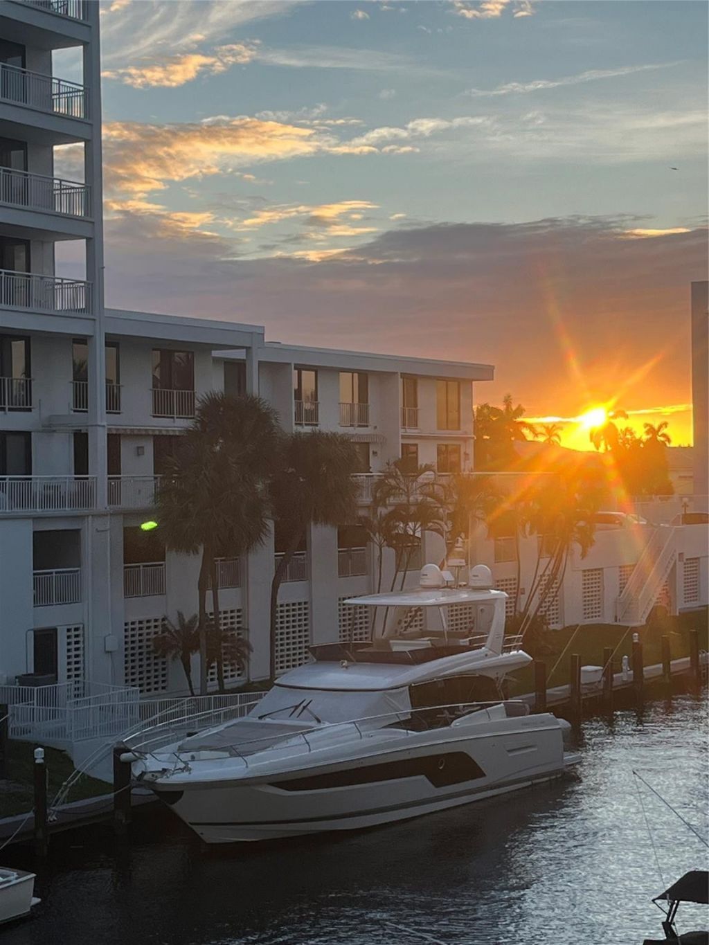 3100 NE 49th Street, Unit 204, Fort Lauderdale, FL 33308 Photo