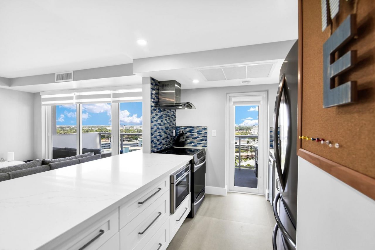 2701 N Ocean Boulevard, Unit 15B, Fort Lauderdale, FL 33308 Photo