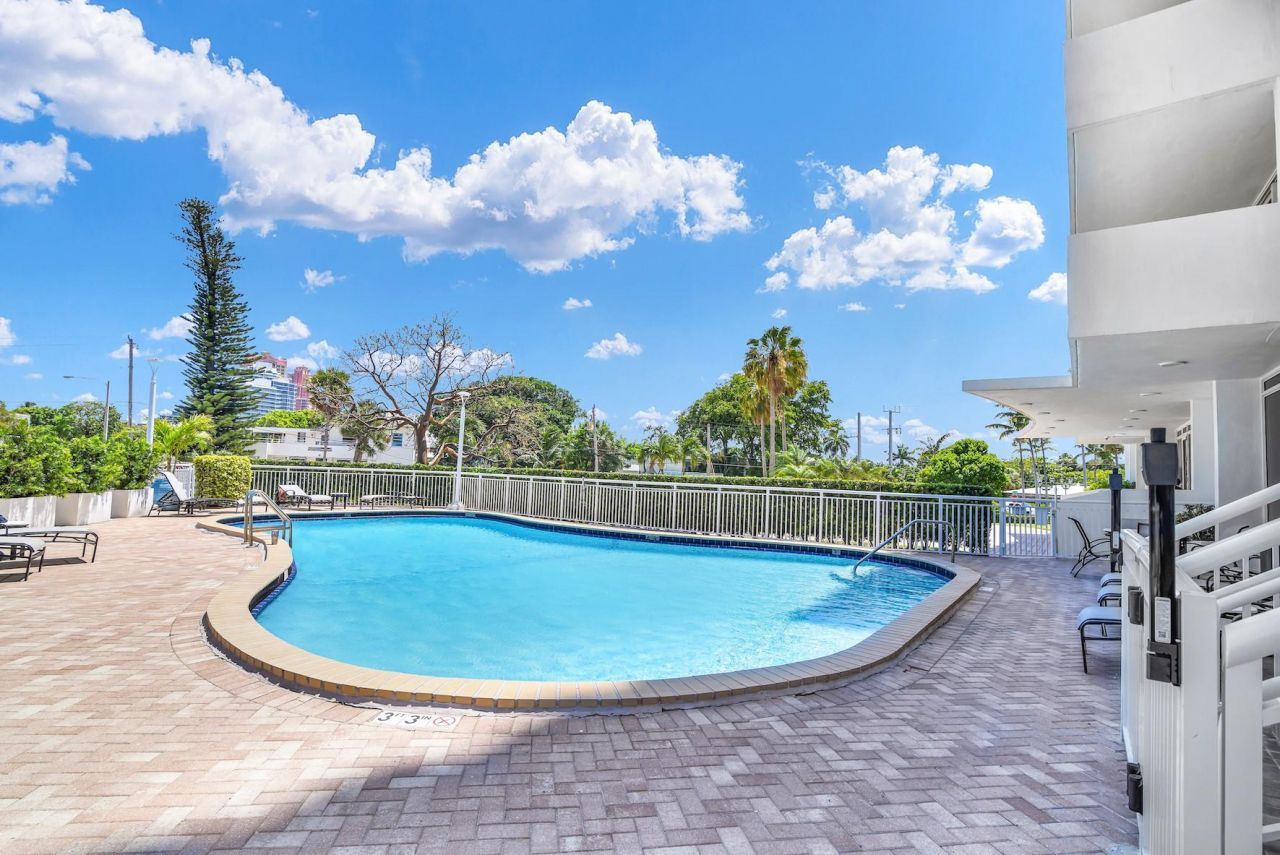 2701 N Ocean Boulevard, Unit 15B, Fort Lauderdale, FL 33308 Photo