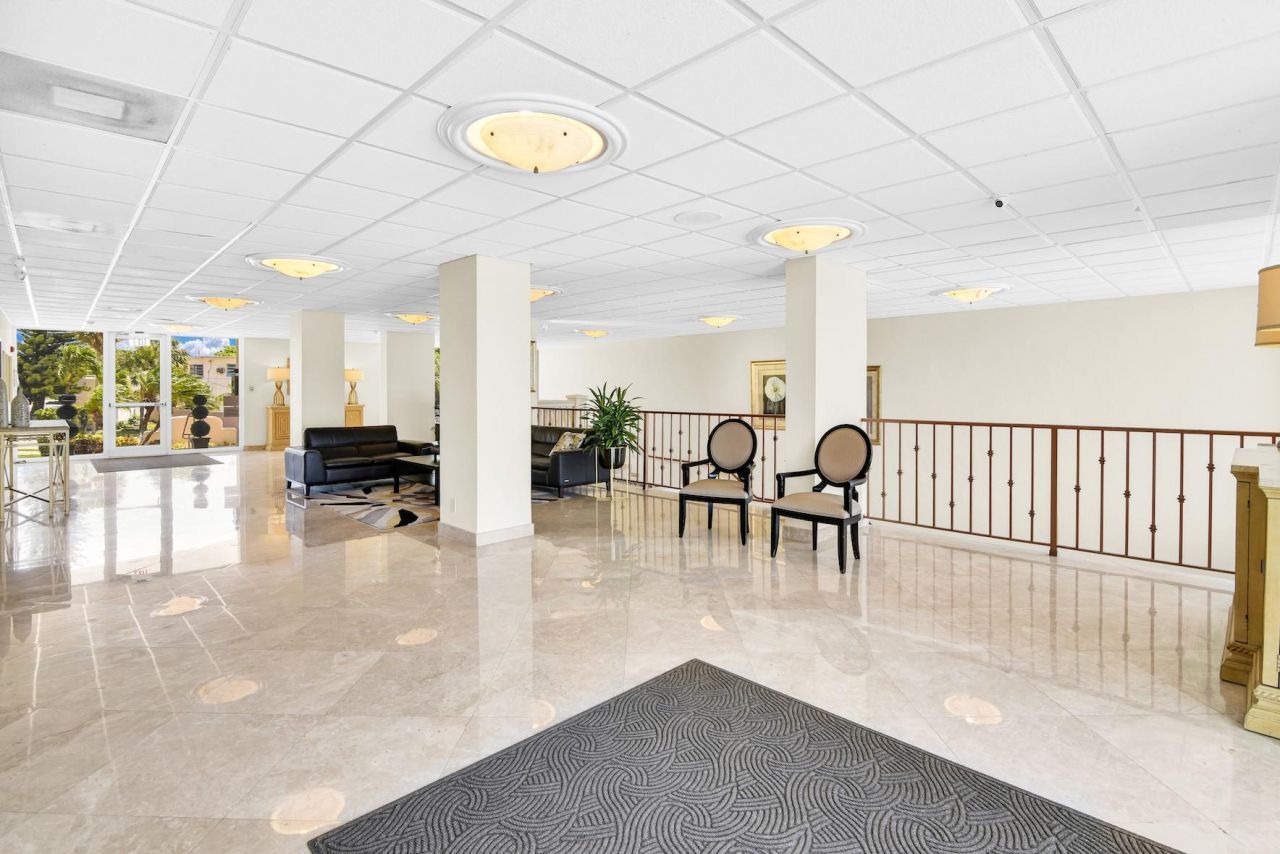 2701 N Ocean Boulevard, Unit 15B, Fort Lauderdale, FL 33308 Photo