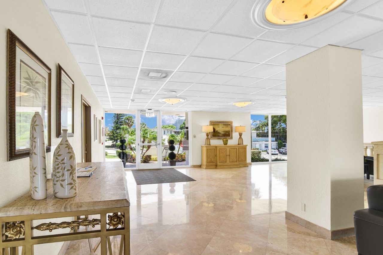 2701 N Ocean Boulevard, Unit 15B, Fort Lauderdale, FL 33308 Photo