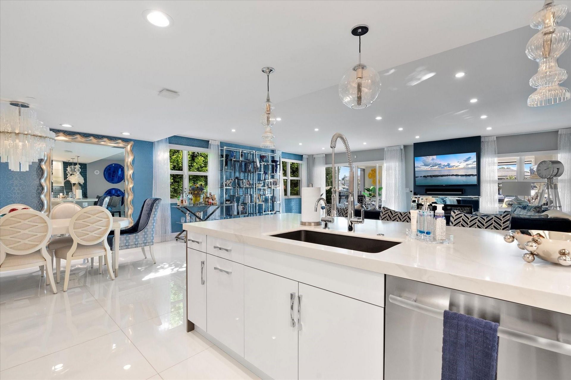 615 Bayshore Drive, Unit 106, Fort Lauderdale, FL 33304 Photo