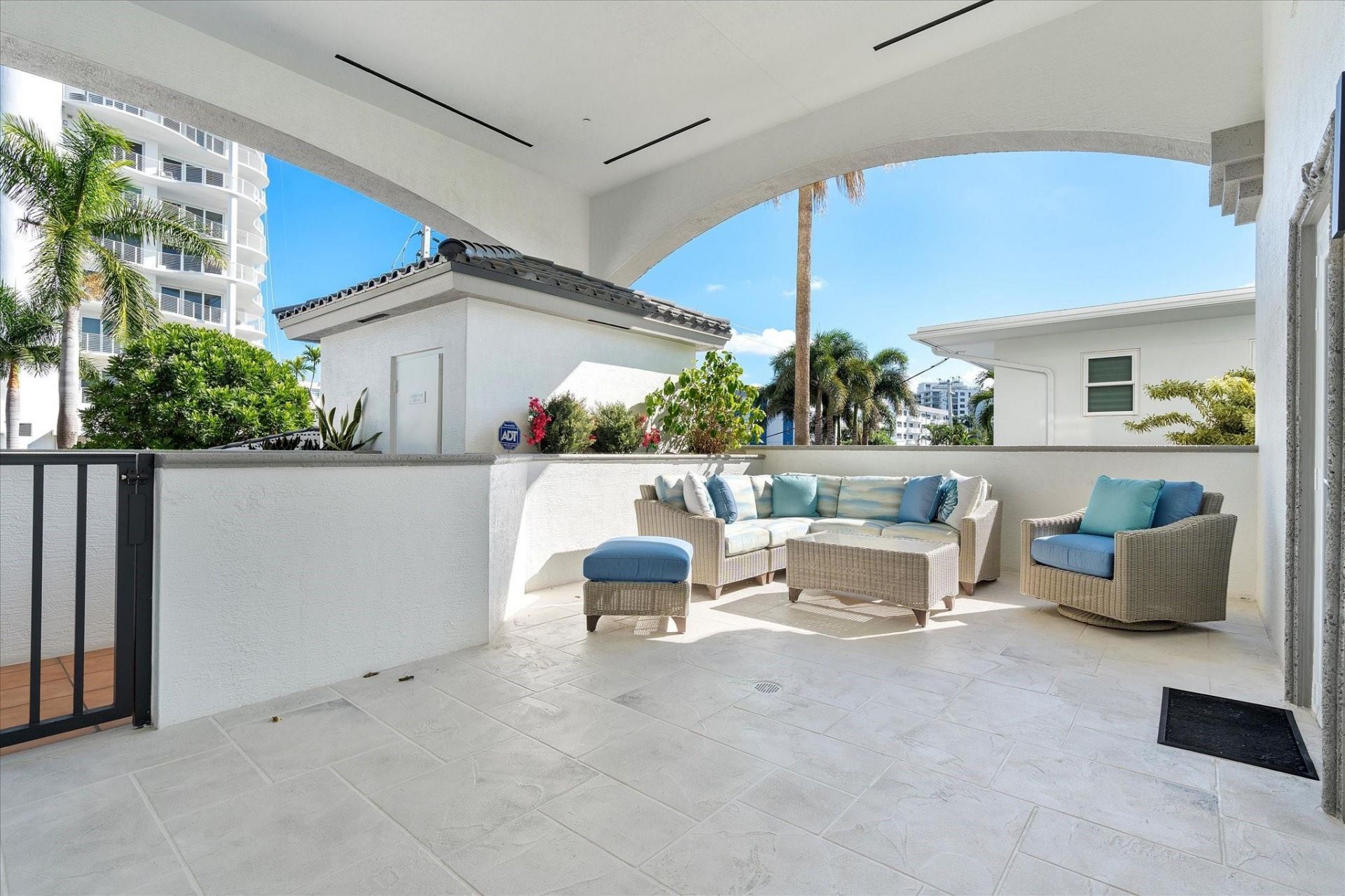 615 Bayshore Drive, Unit 106, Fort Lauderdale, FL 33304 Photo