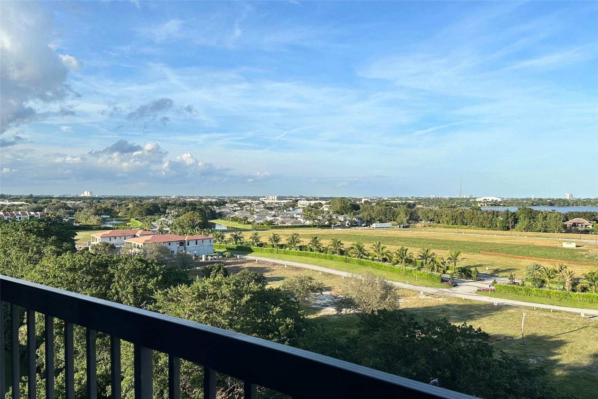 2480 Presidential Way, Unit 1004, West Palm Beach, FL 33401 Photo