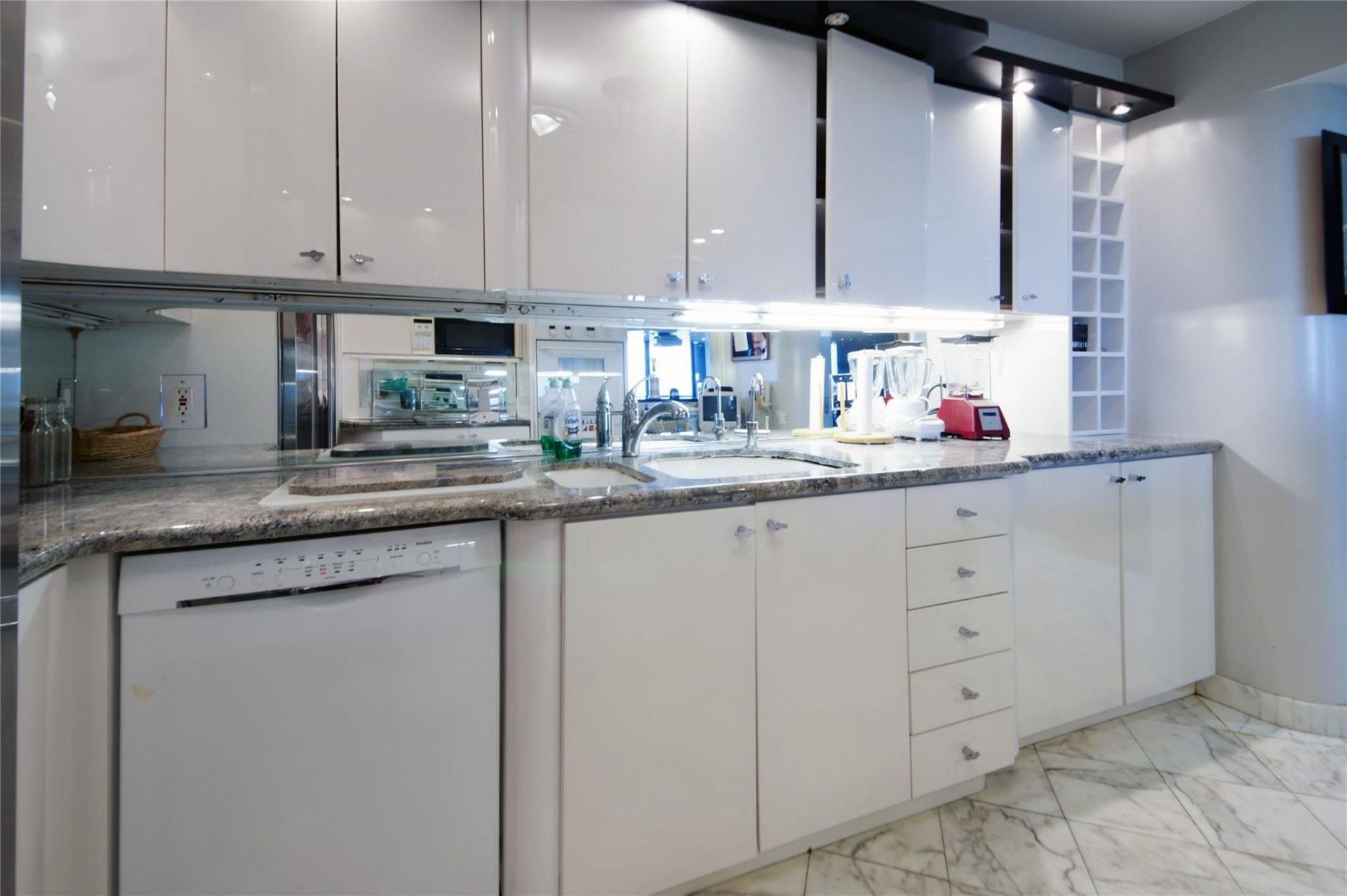 2480 Presidential Way, Unit 1004, West Palm Beach, FL 33401 Photo