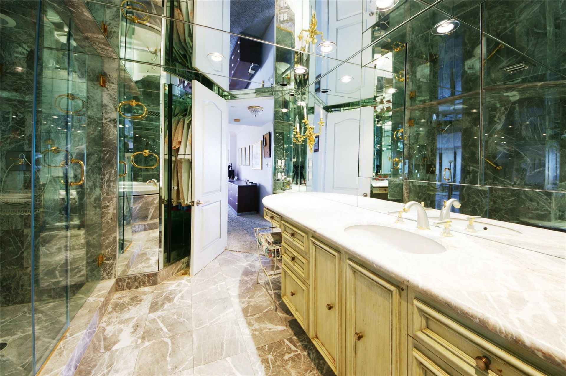 2480 Presidential Way, Unit 1004, West Palm Beach, FL 33401 Photo