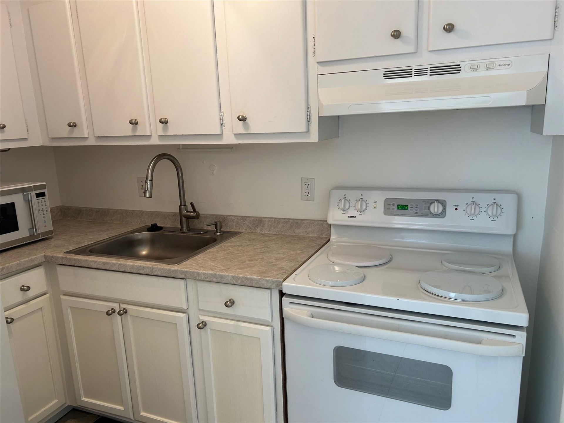 1851 NE 62nd Street, Unit 501, Fort Lauderdale, FL 33308 Photo