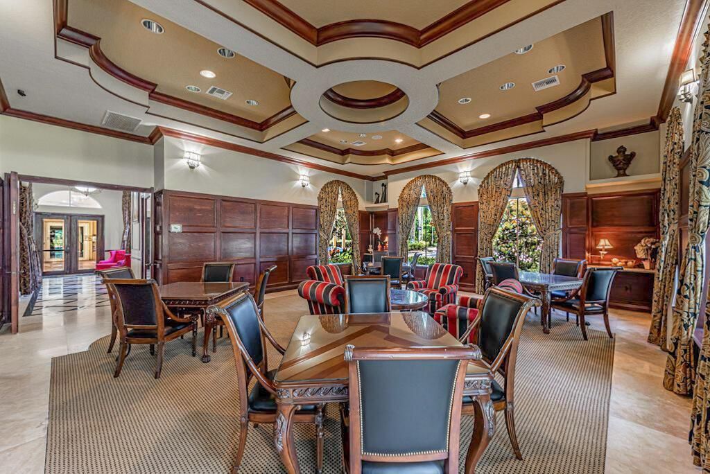 10513 Versailles Boulevard, Wellington, FL 33449 Photo