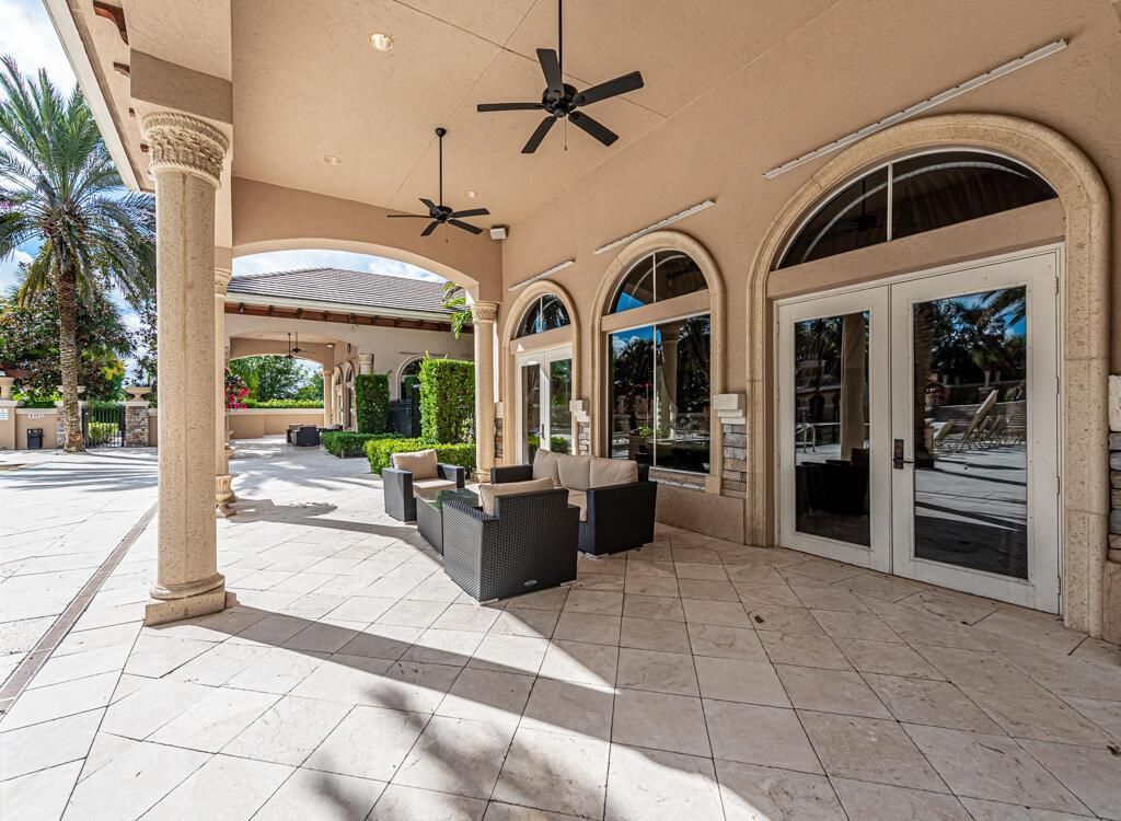 10513 Versailles Boulevard, Wellington, FL 33449 Photo