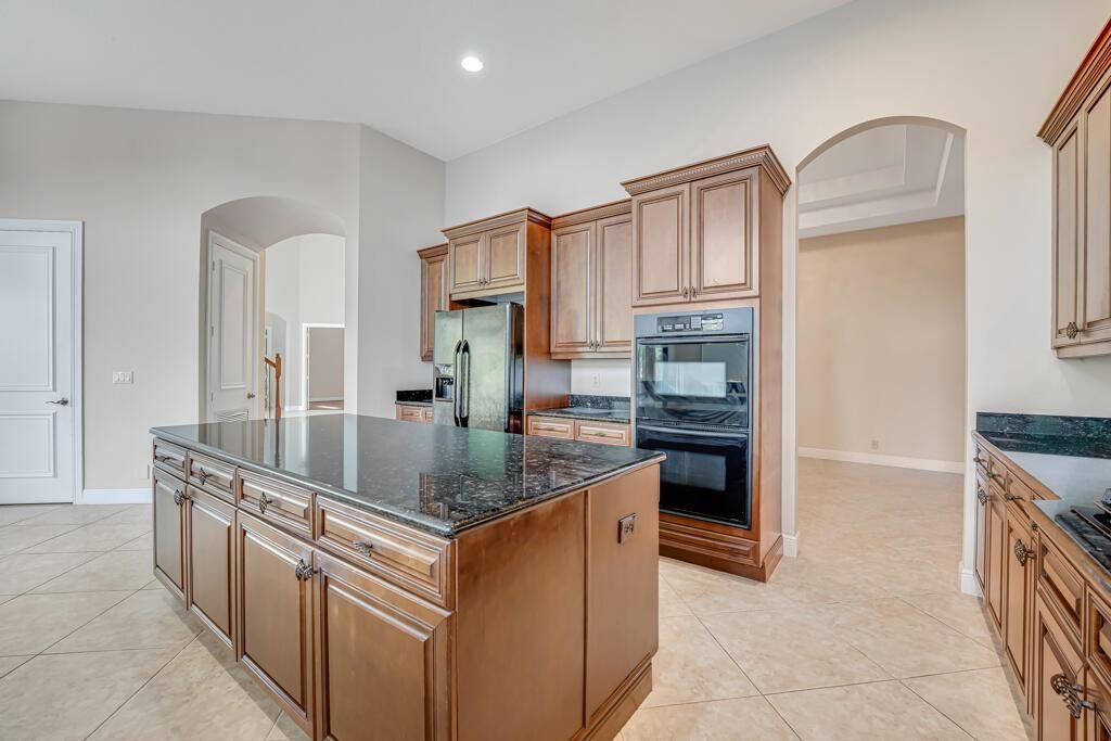 10513 Versailles Boulevard, Wellington, FL 33449 Photo