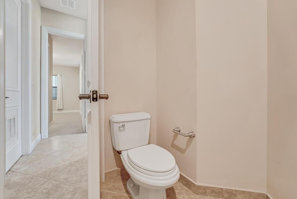 10513 Versailles Boulevard, Wellington, FL 33449 Photo