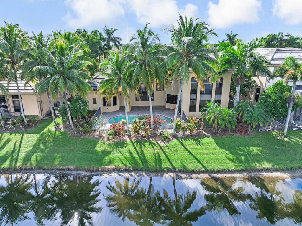 10513 Versailles Boulevard, Wellington, FL 33449 Photo