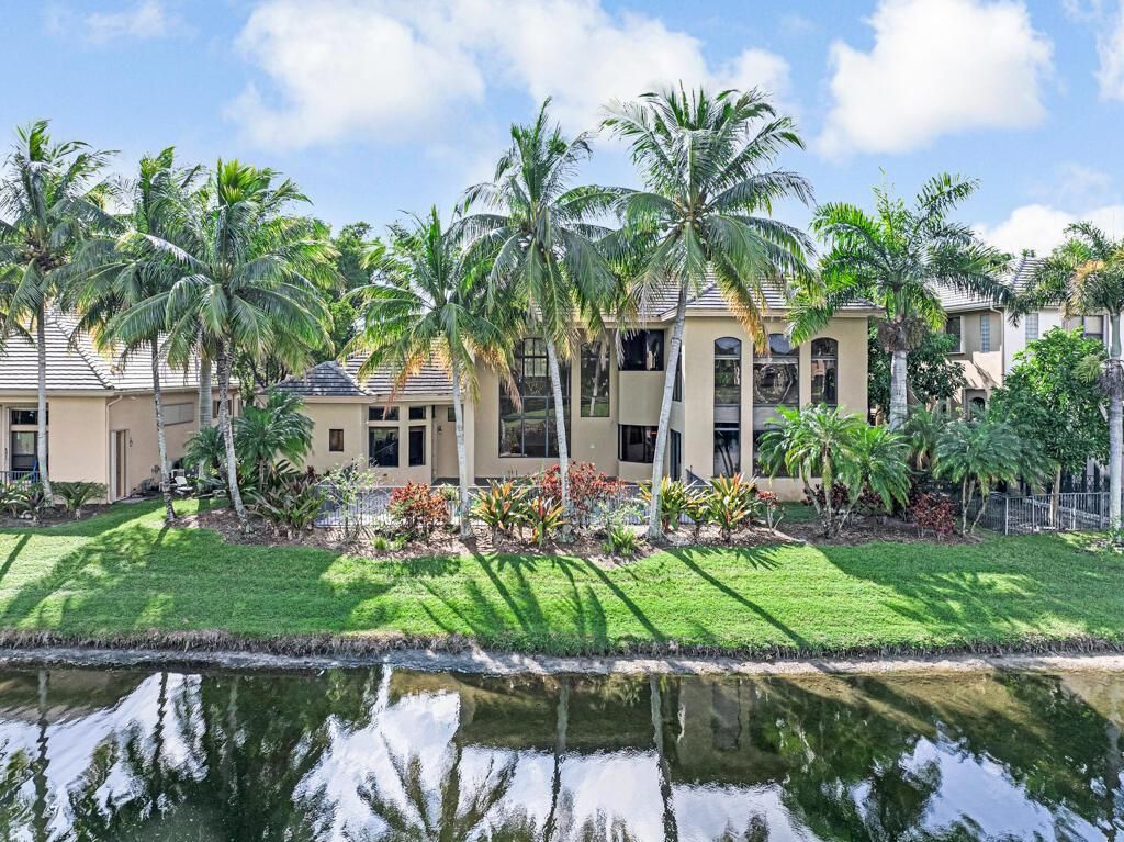 10513 Versailles Boulevard, Wellington, FL 33449 Photo