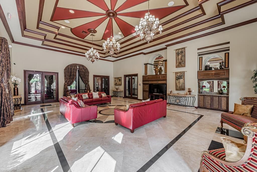 10513 Versailles Boulevard, Wellington, FL 33449 Photo