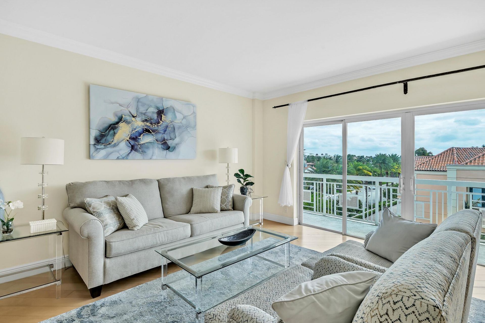 250 N Bradley Place, Unit 402, Palm Beach, FL 33480 Photo