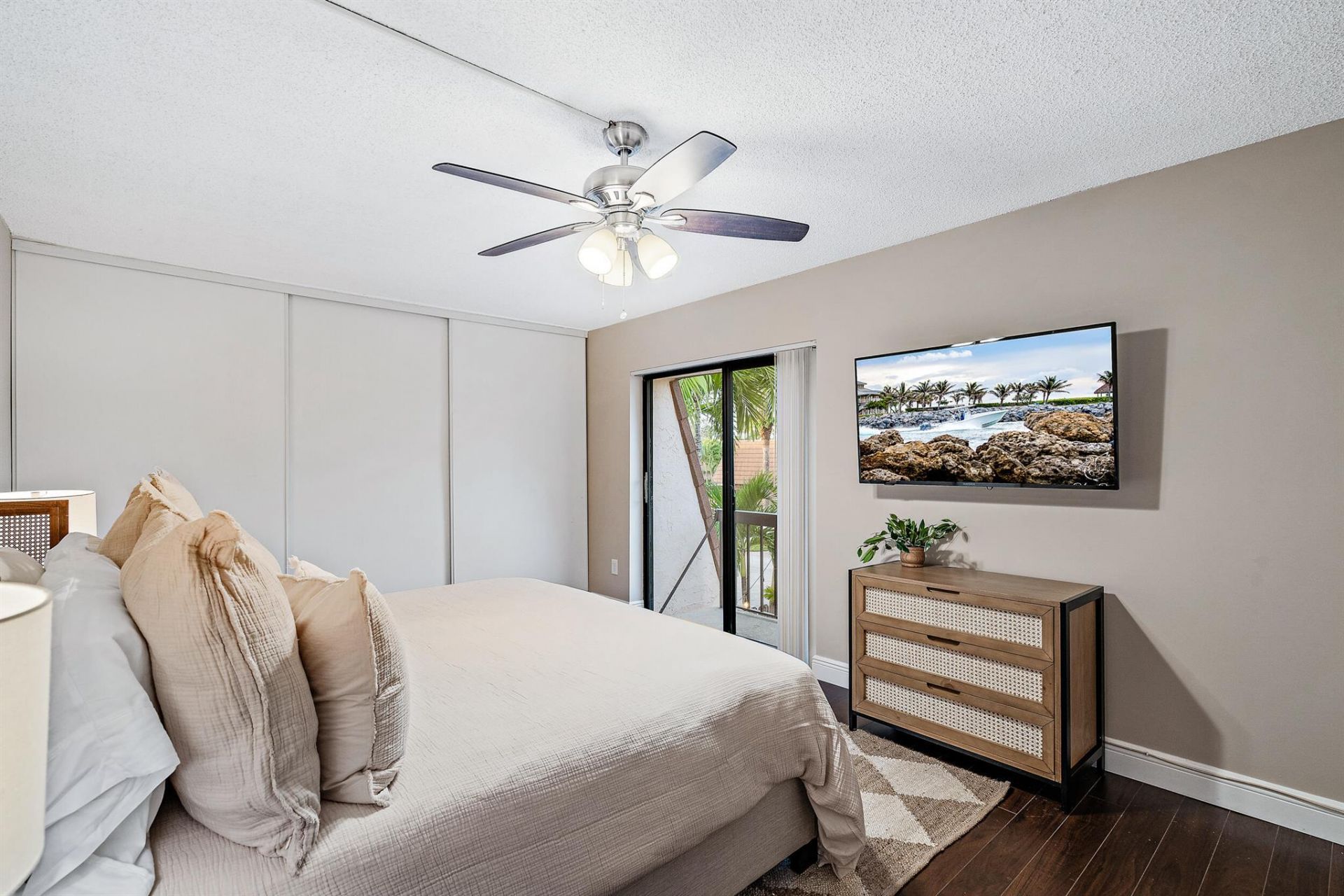 825 Center Street, Unit 12d, Jupiter, FL 33458 Photo