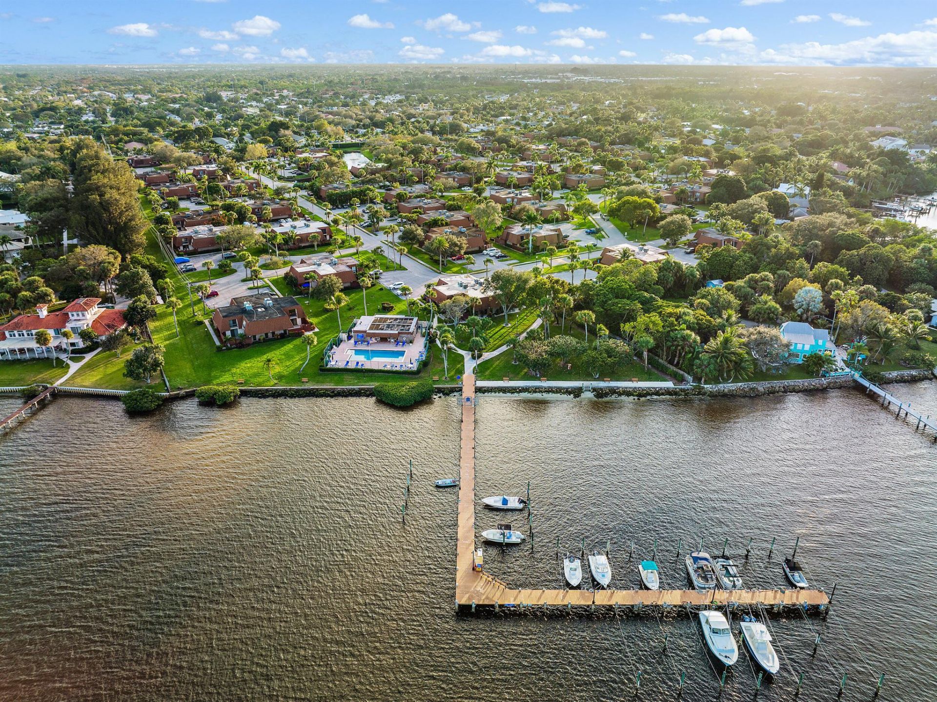 825 Center Street, Unit 12d, Jupiter, FL 33458 Photo