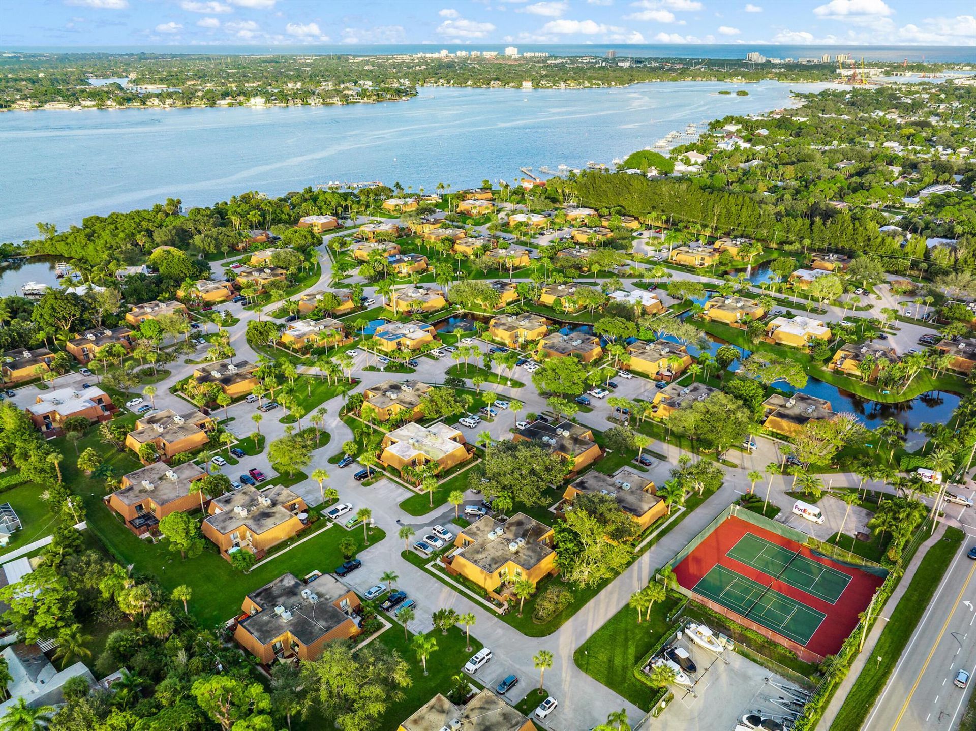 825 Center Street, Unit 12d, Jupiter, FL 33458 Photo