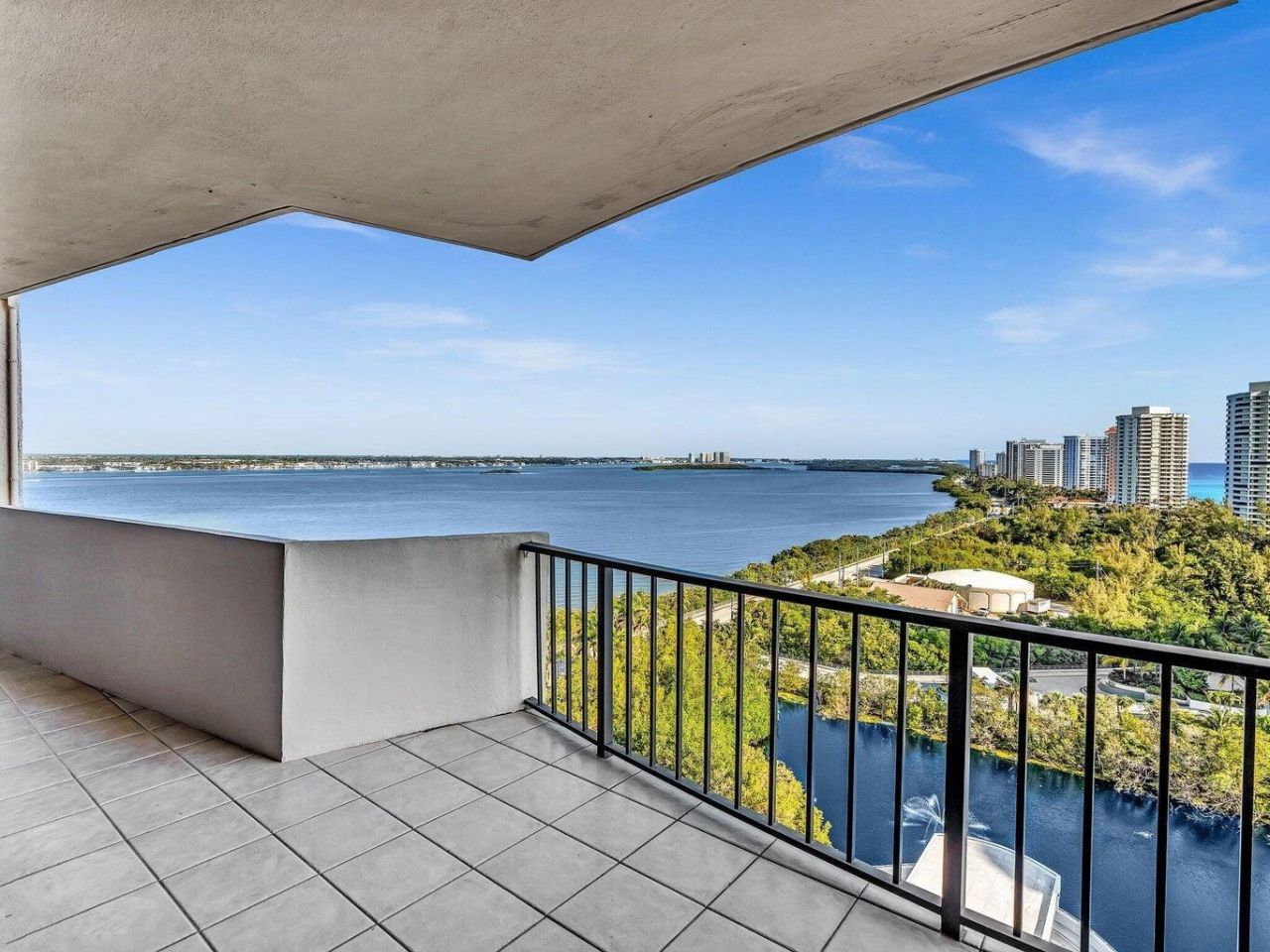 4200 N Ocean Drive, Unit 2-1605, Singer Island, FL 33404 Photo