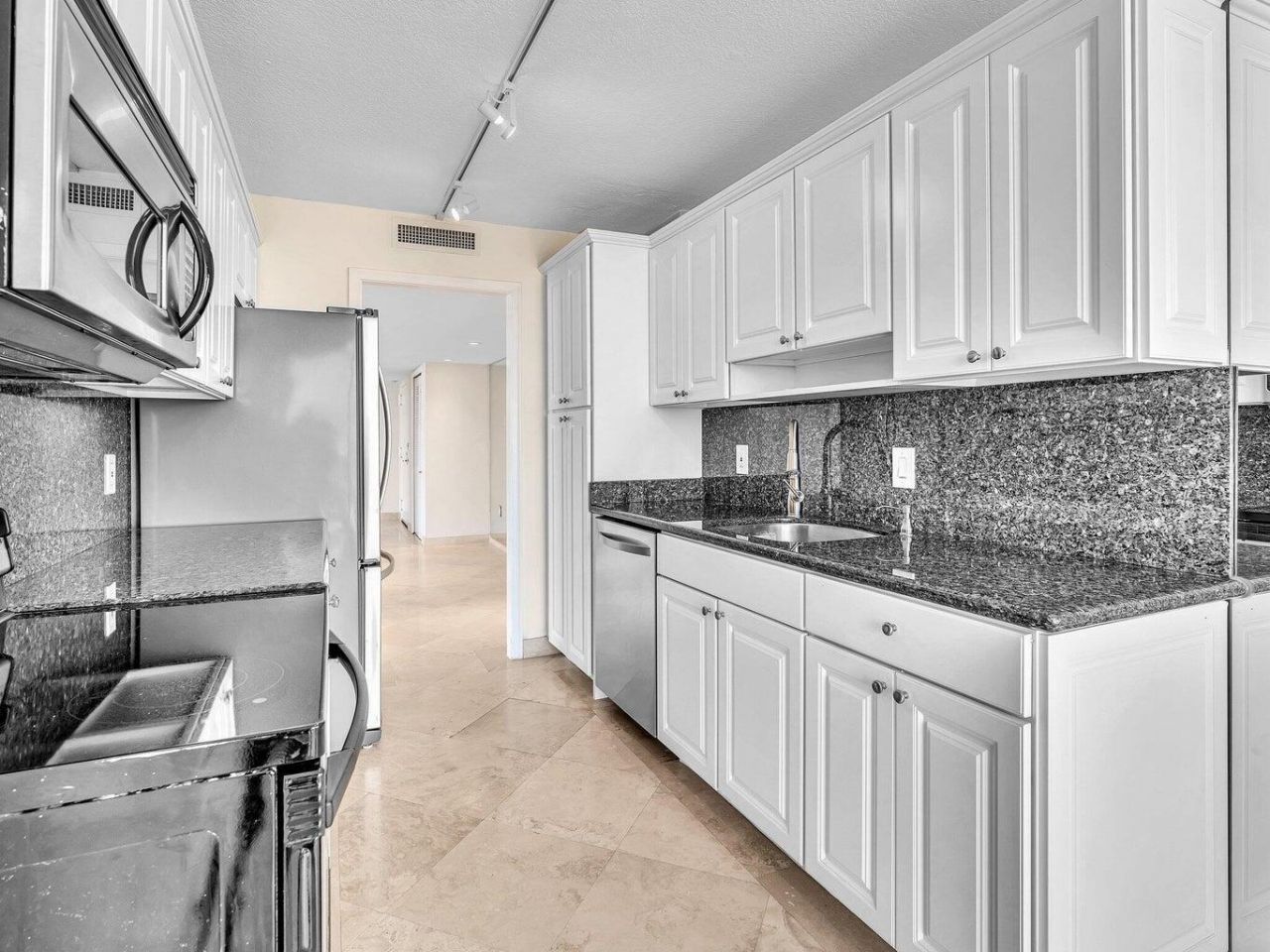 4200 N Ocean Drive, Unit 2-1605, Singer Island, FL 33404 Photo