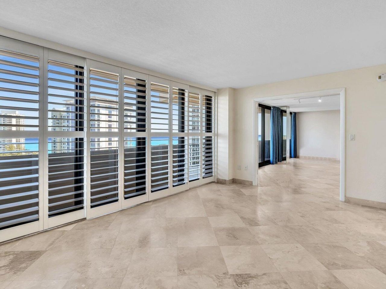 4200 N Ocean Drive, Unit 2-1605, Singer Island, FL 33404 Photo