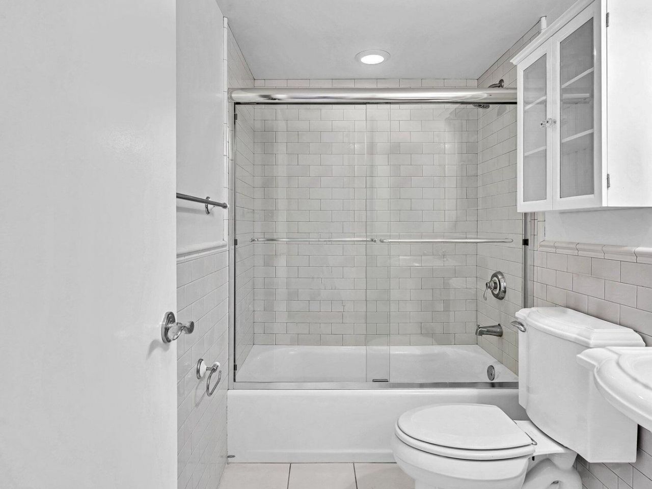 4200 N Ocean Drive, Unit 2-1605, Singer Island, FL 33404 Photo