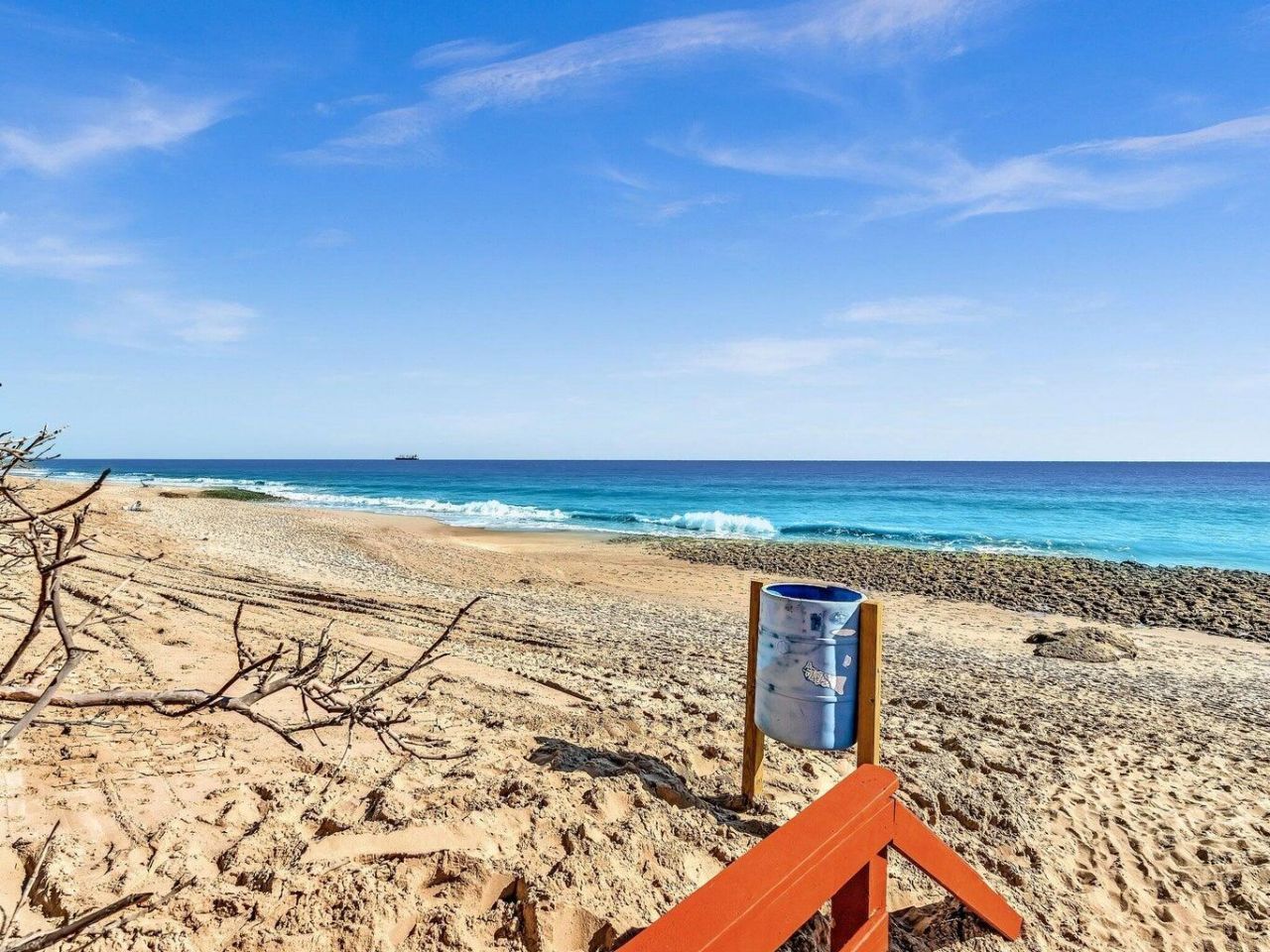 4200 N Ocean Drive, Unit 2-1605, Singer Island, FL 33404 Photo