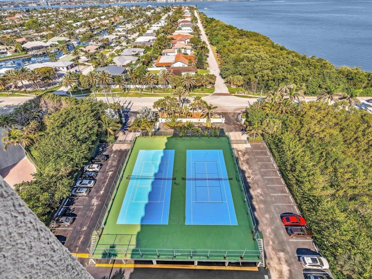 4200 N Ocean Drive, Unit 2-1605, Singer Island, FL 33404 Photo