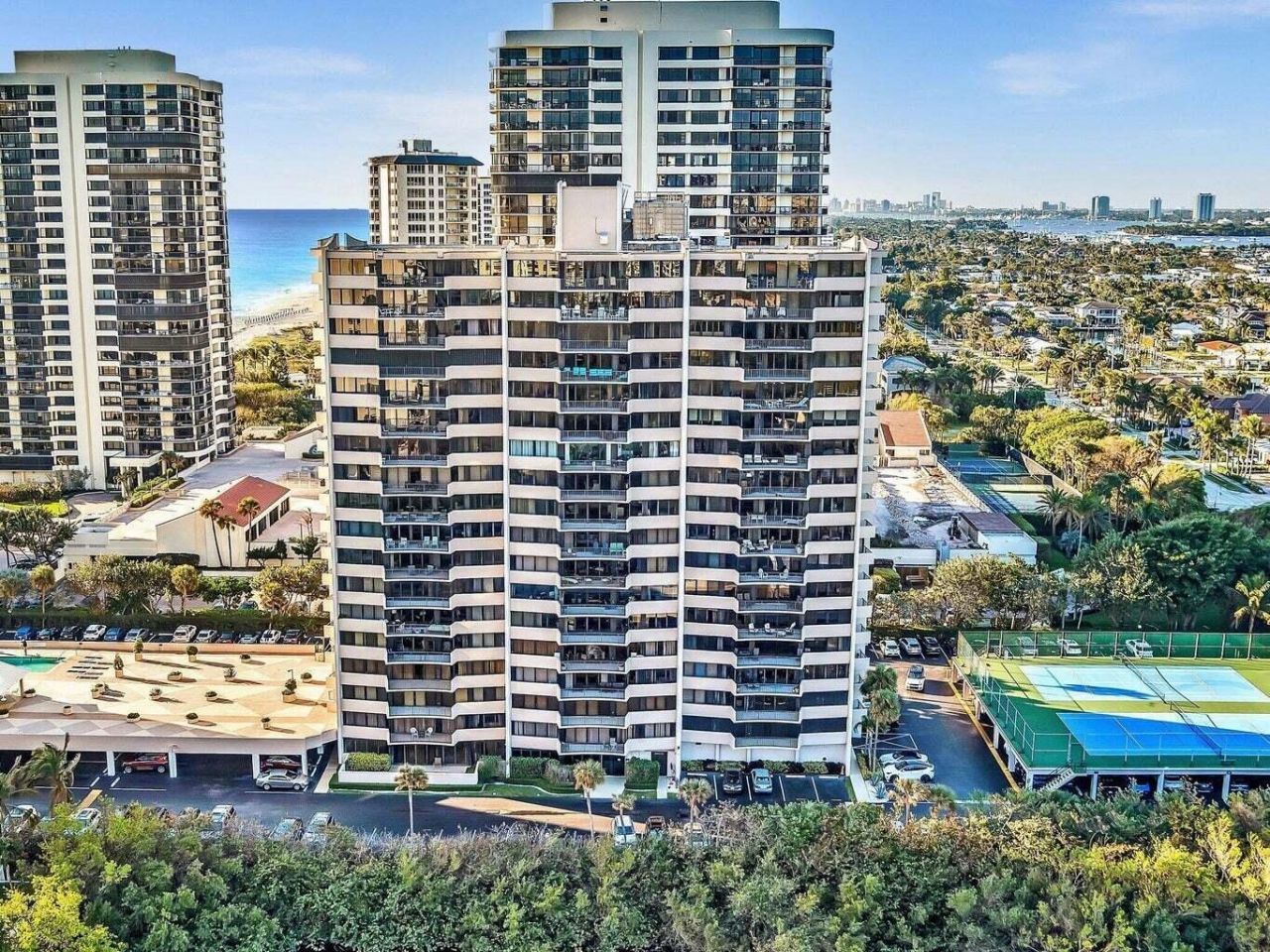 4200 N Ocean Drive, Unit 2-1605, Singer Island, FL 33404 Photo