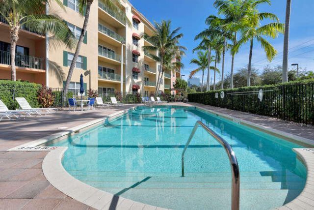 1640 Presidential Way, Unit 501, West Palm Beach, FL 33401 Photo