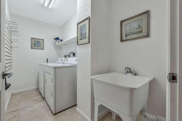 1640 Presidential Way, Unit 501, West Palm Beach, FL 33401 Photo