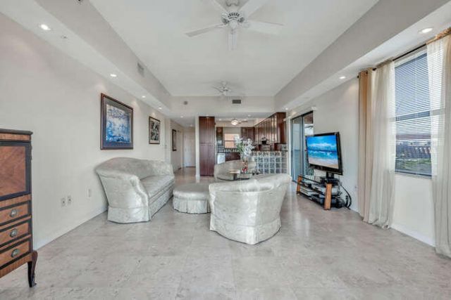 1640 Presidential Way, Unit 501, West Palm Beach, FL 33401 Photo