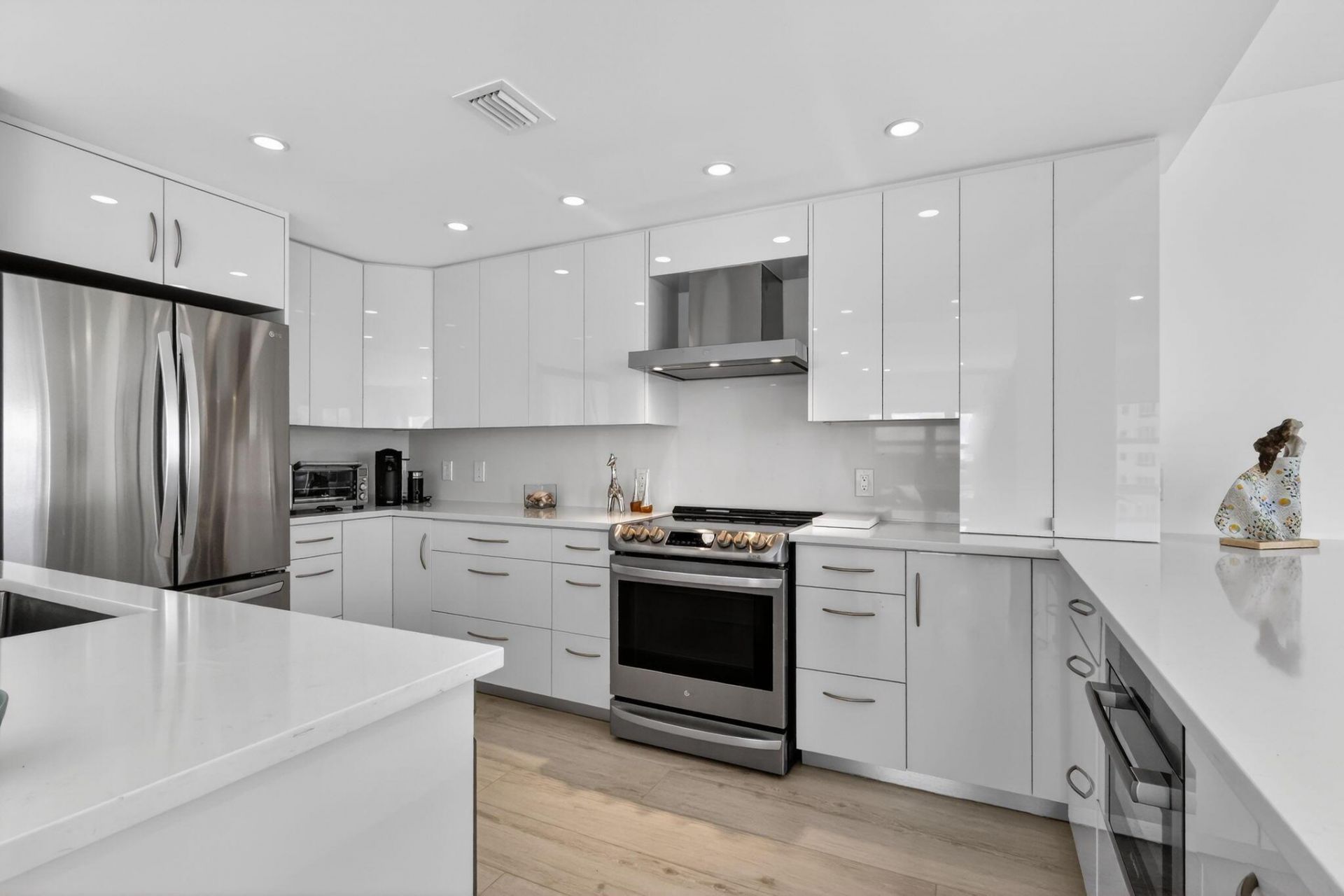 1000 Lowry Street, Unit 6j, Delray Beach, FL 33483 Photo