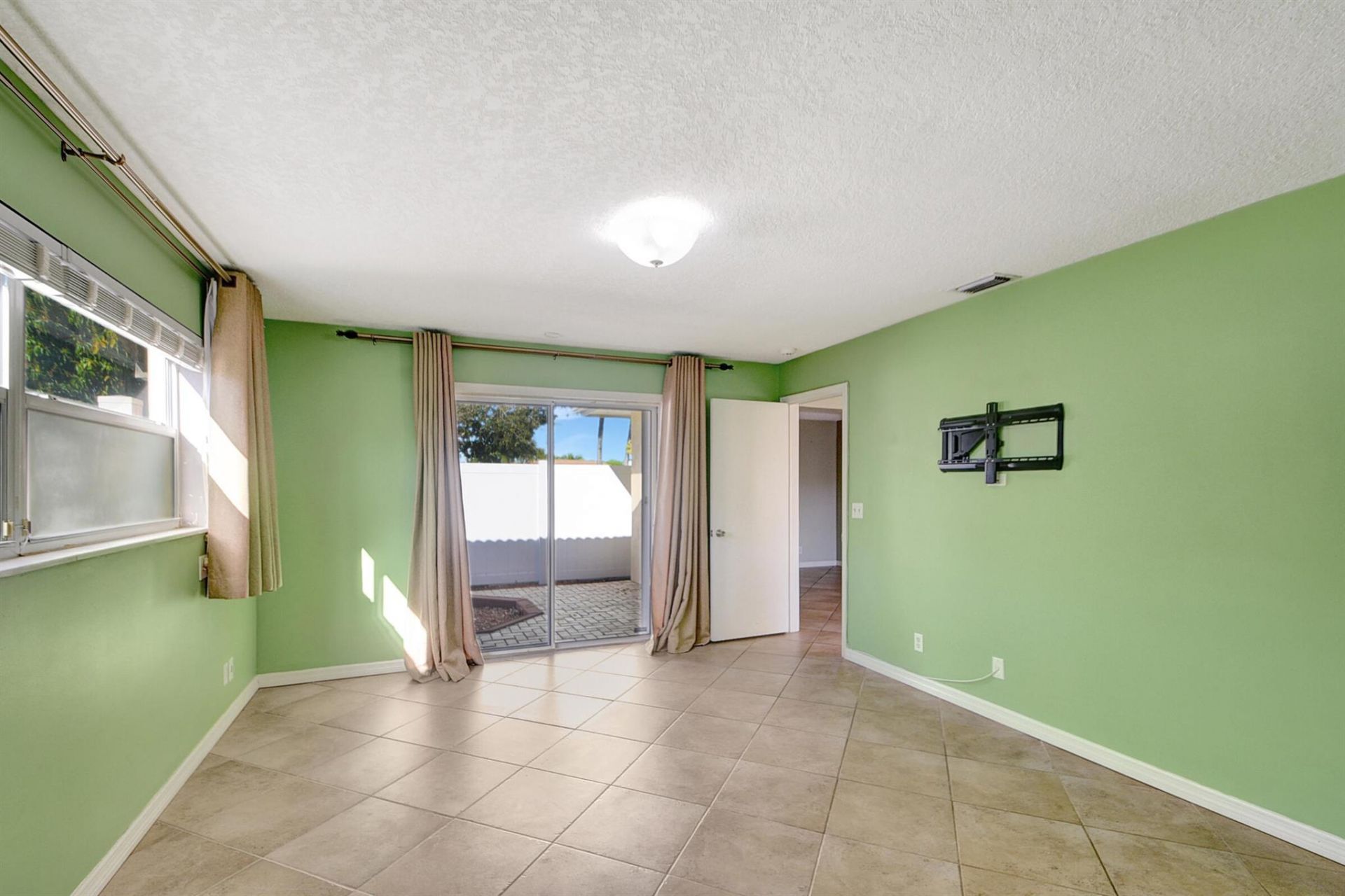 1753 W Terrace Drive, Lake Worth Beach, FL 33460 Photo