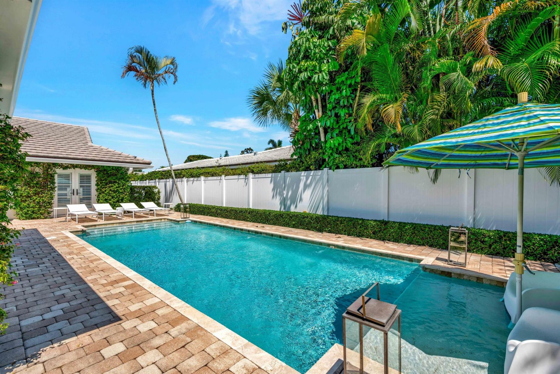 136 Worth Court S, West Palm Beach, FL 33405 Photo