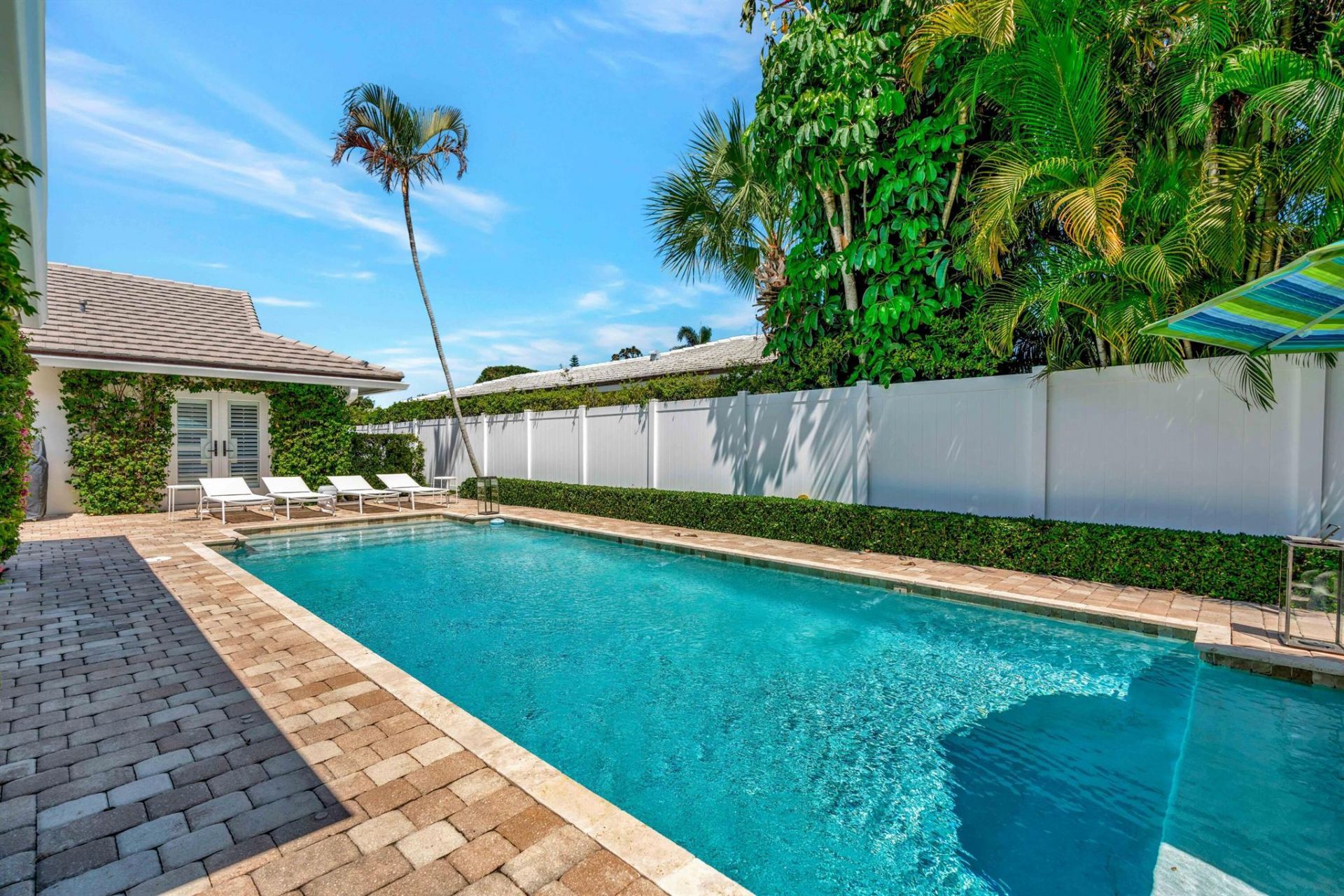 136 Worth Court S, West Palm Beach, FL 33405 Photo