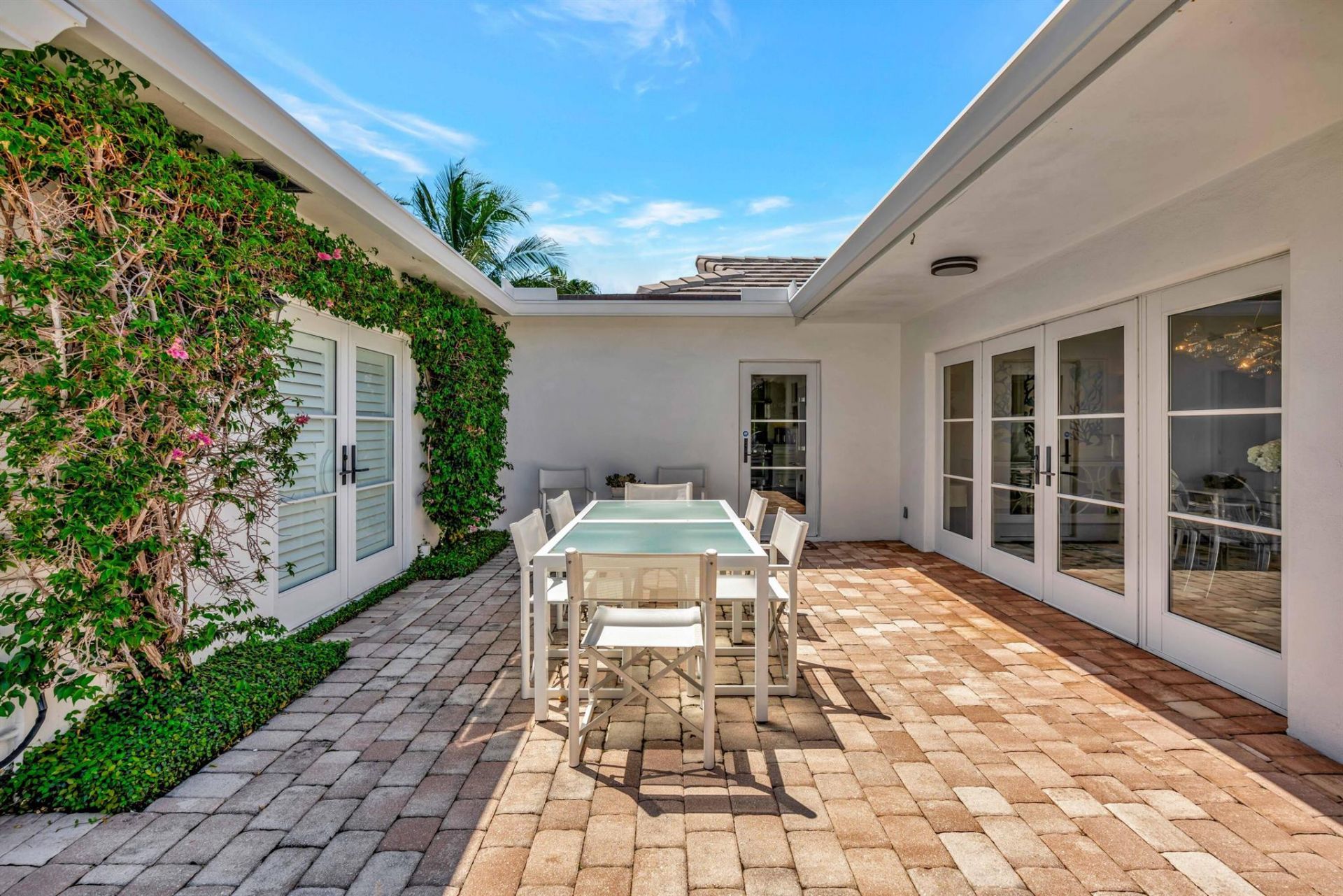 136 Worth Court S, West Palm Beach, FL 33405 Photo