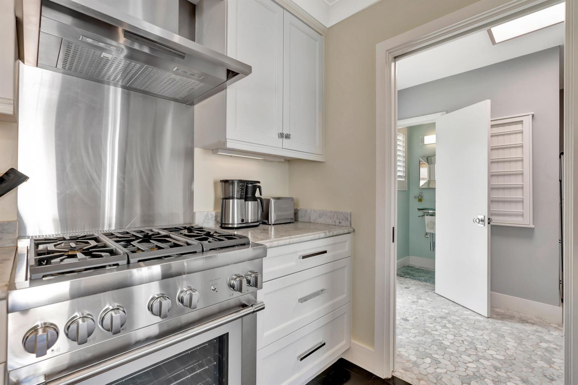 136 Worth Court S, West Palm Beach, FL 33405 Photo