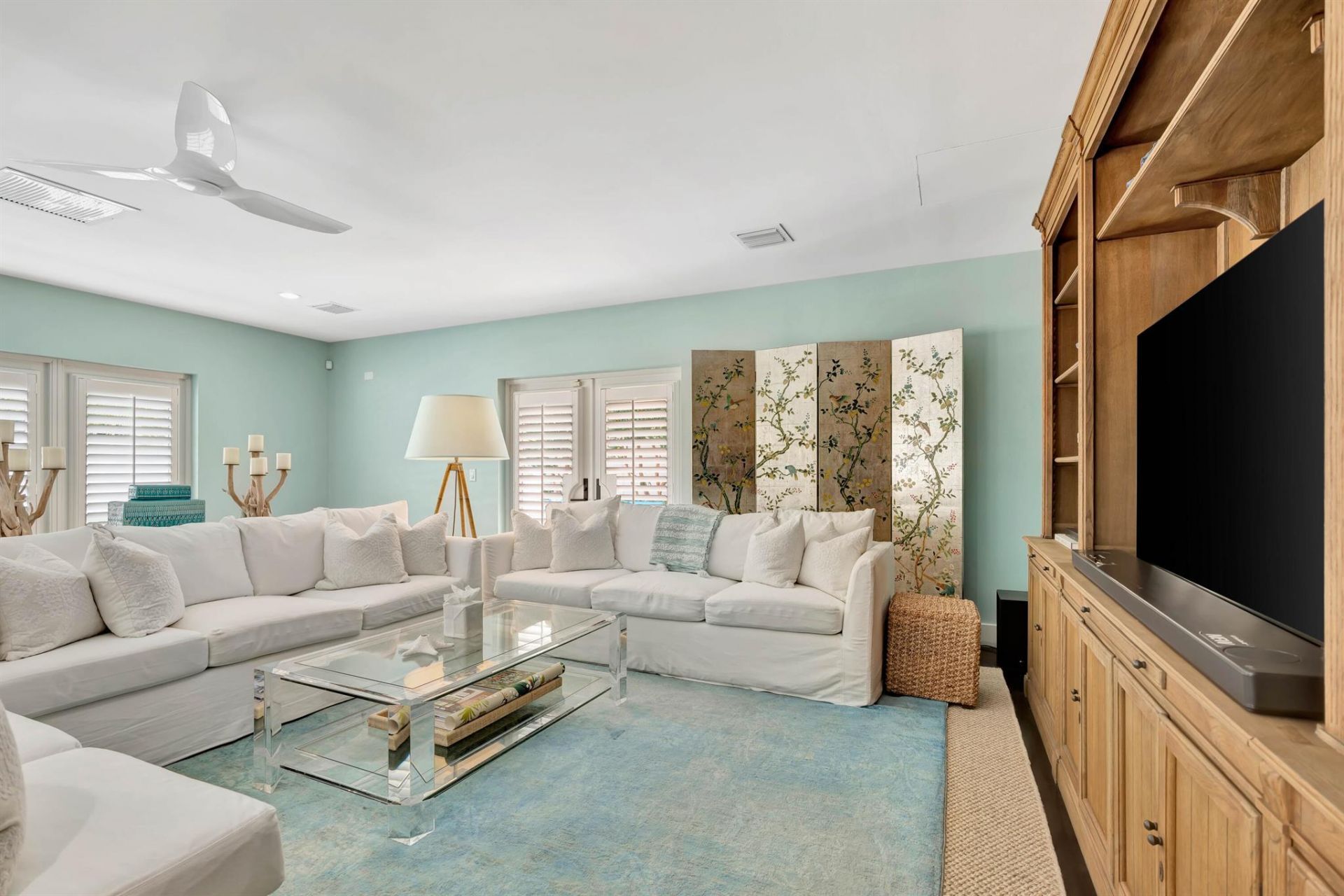 136 Worth Court S, West Palm Beach, FL 33405 Photo