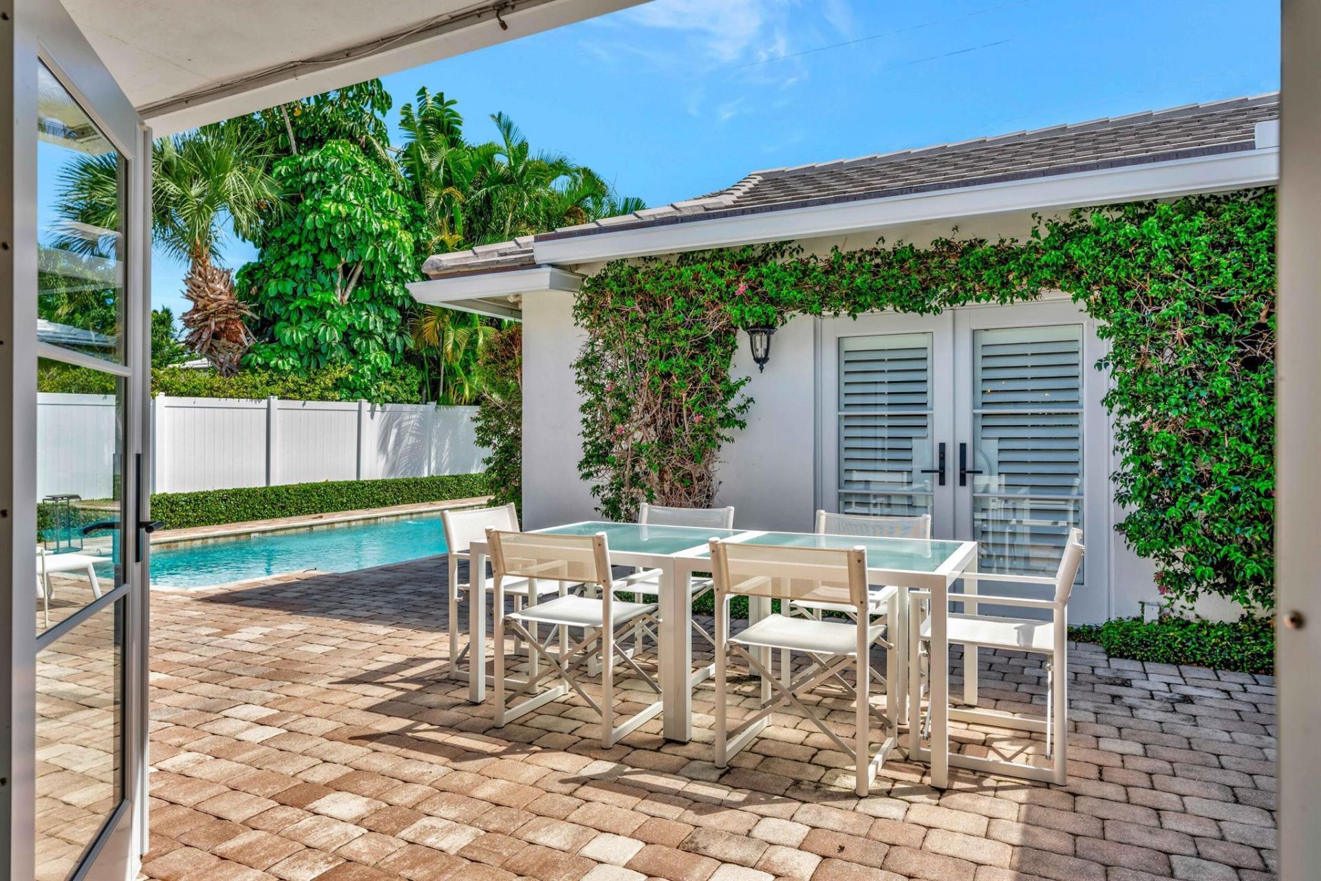 136 Worth Court S, West Palm Beach, FL 33405 Photo