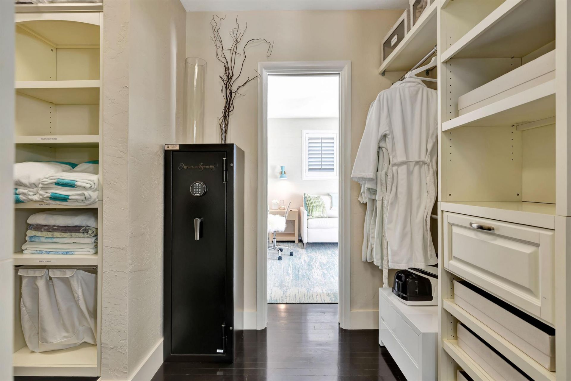 136 Worth Court S, West Palm Beach, FL 33405 Photo