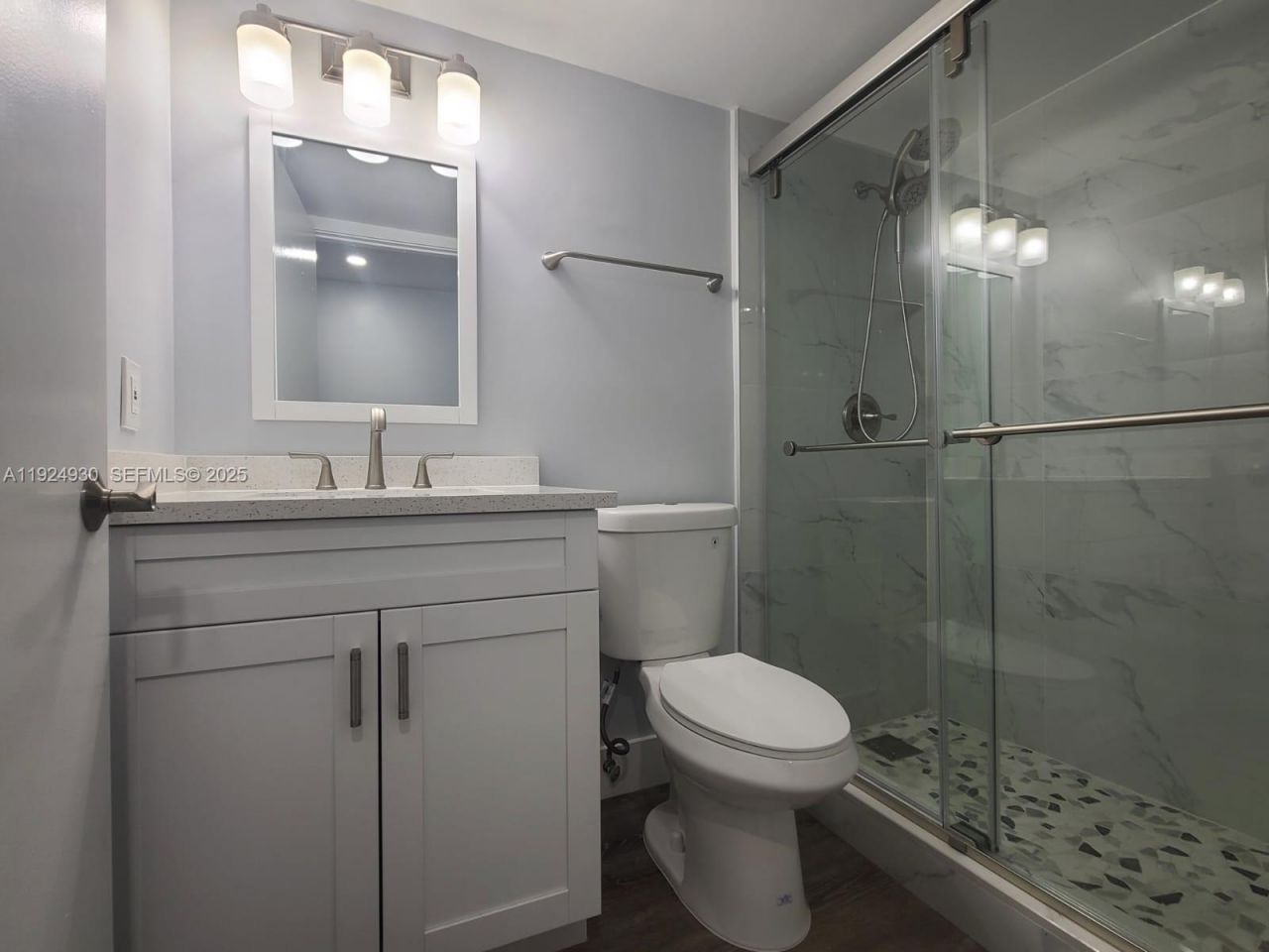 8895 Fontainebleau Blvd, Unit 311, Miami, FL 33172 Photo