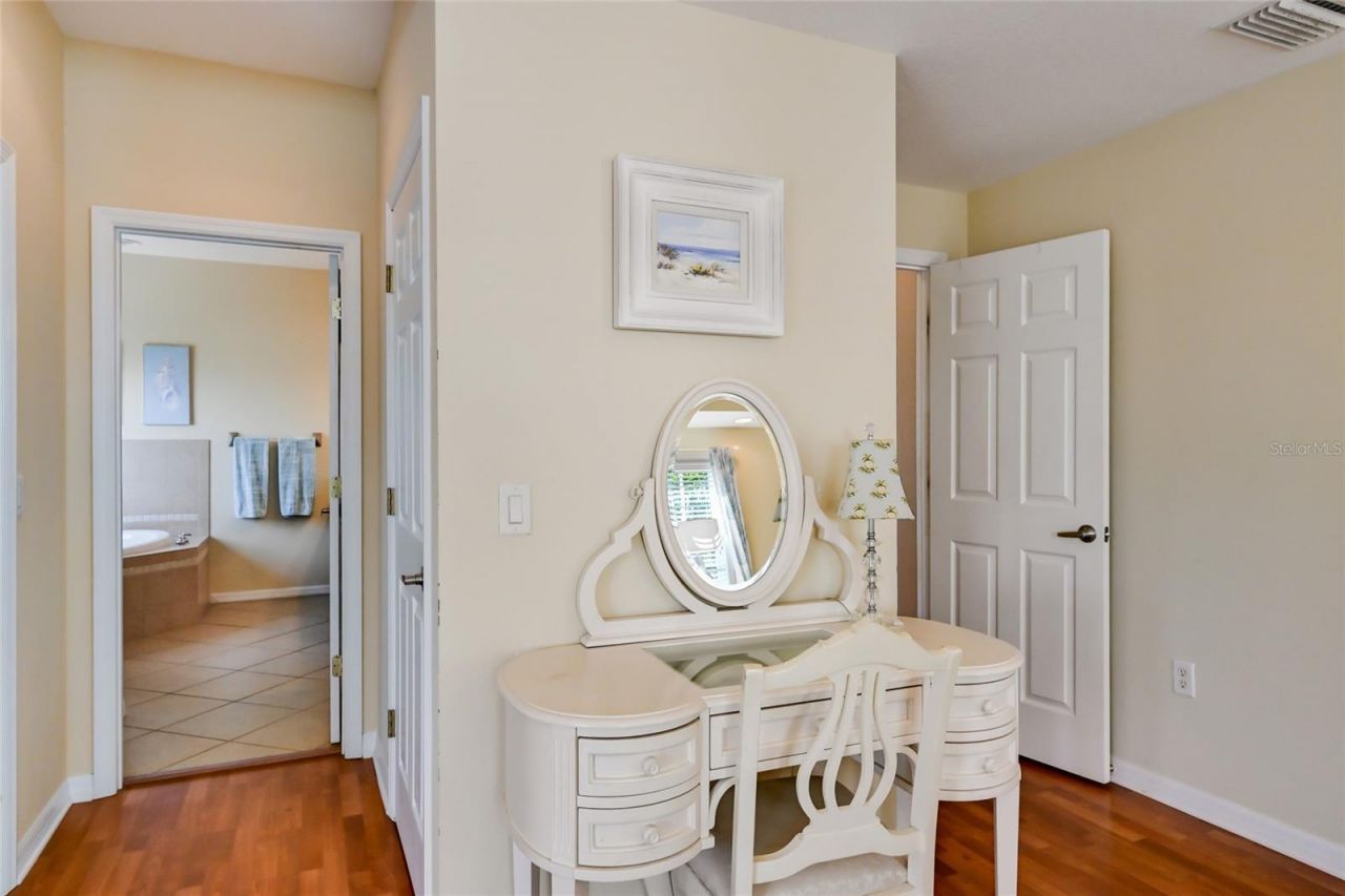 307 64th Street, Holmes Beach, FL 34217 Photo