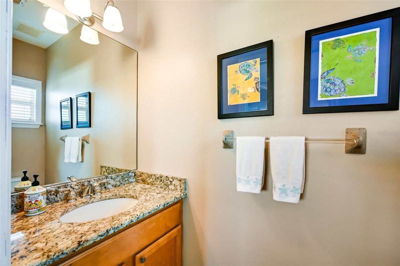 307 64th Street, Holmes Beach, FL 34217 Photo