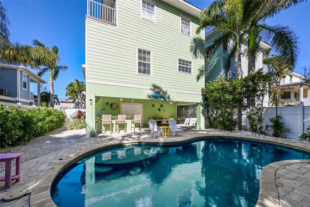 307 64th Street, Holmes Beach, FL 34217 Photo